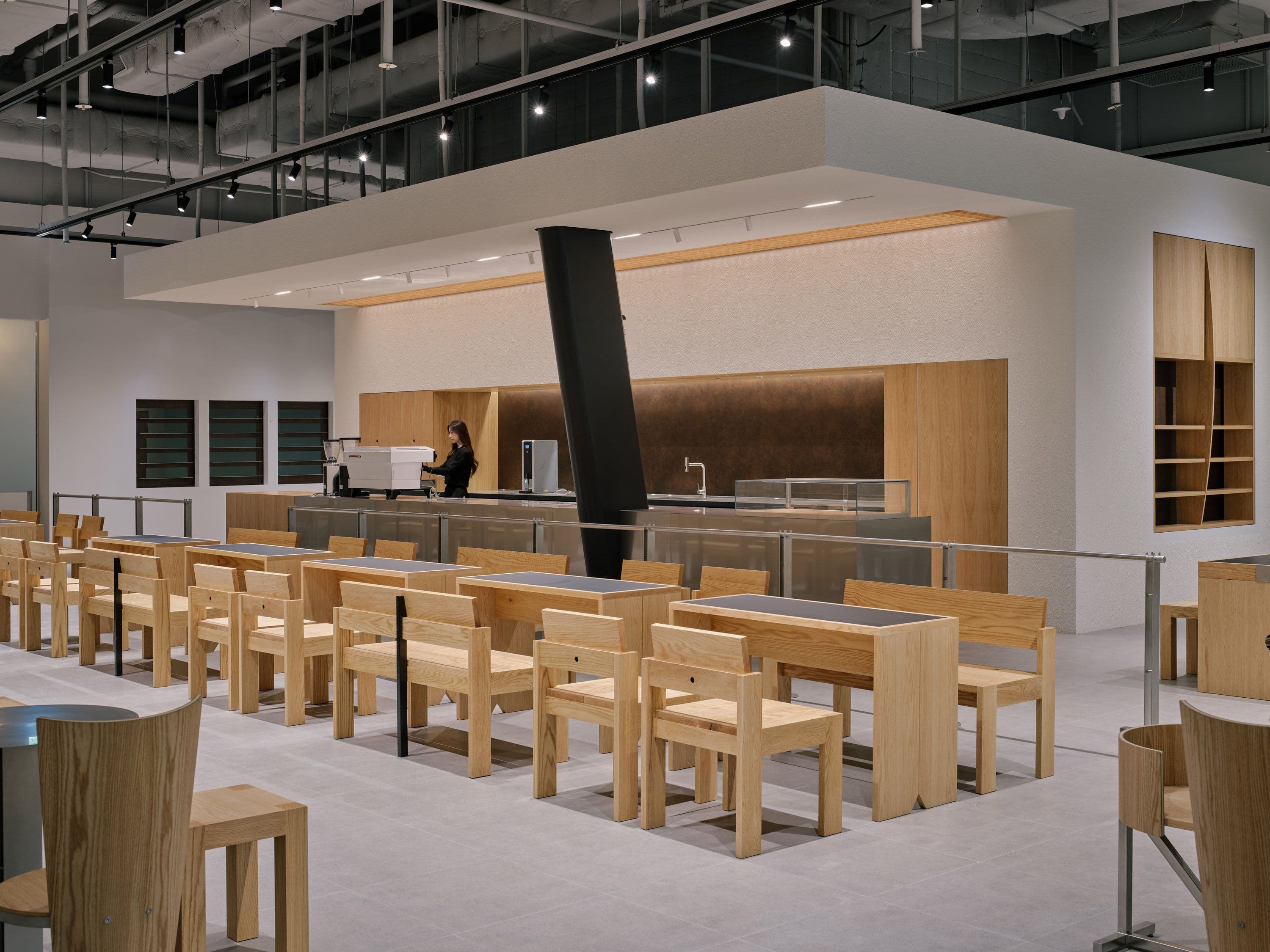 Center Coffee, Eastpole